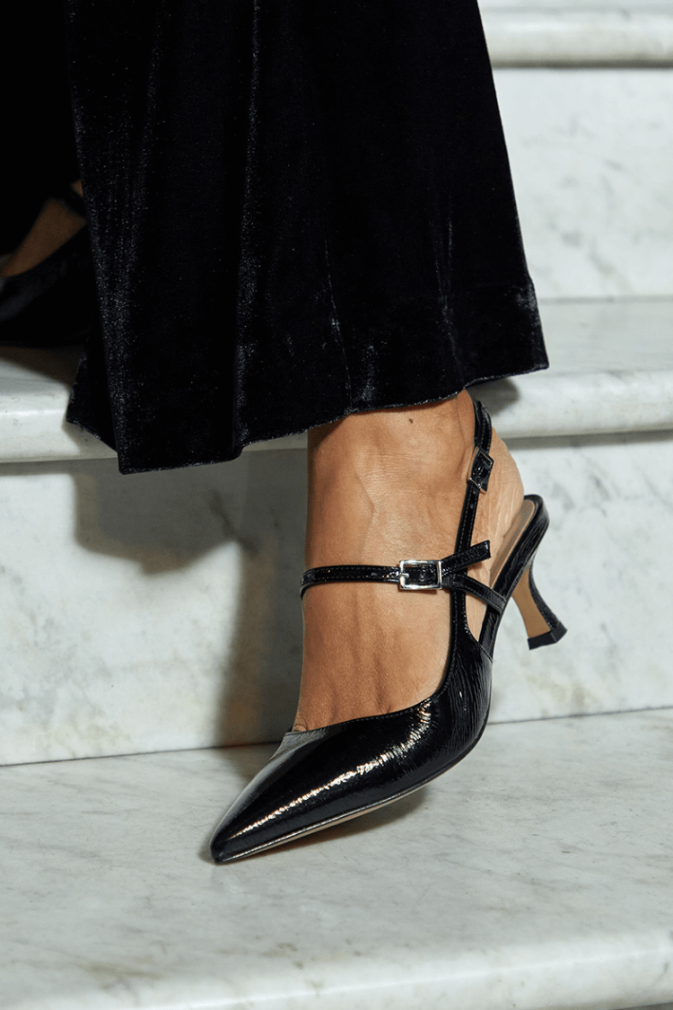 Talons slingback extra brillants Noir à pointe