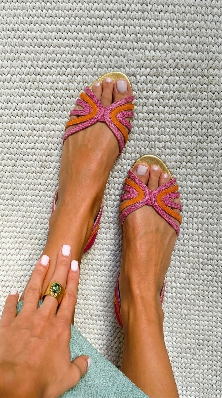 Sandales peep toe basses Orange et Rose avec des brides